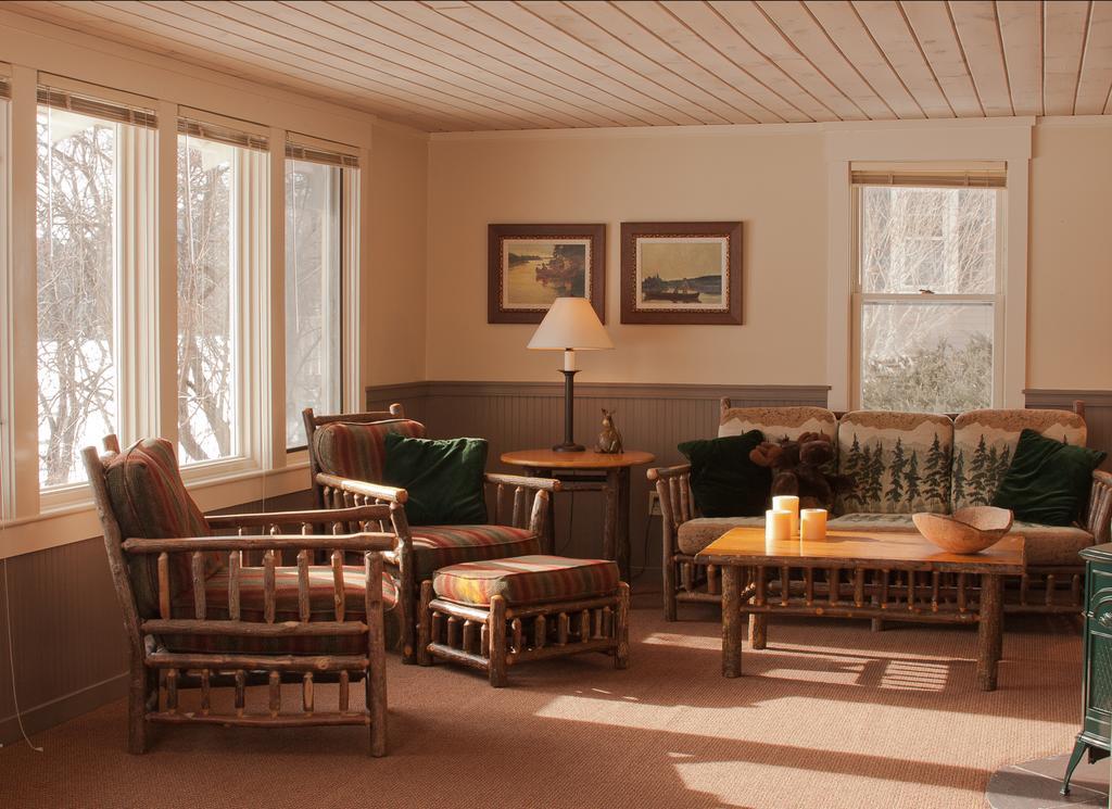 Willoughvale Inn Westmore Newport Habitación foto
