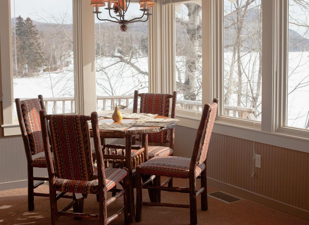 Willoughvale Inn Westmore Newport Habitación foto